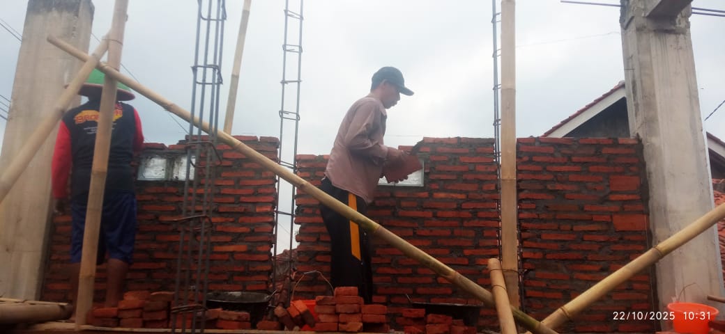 PEMBANGUNAN BALAI DESA DUKUHSALAM 